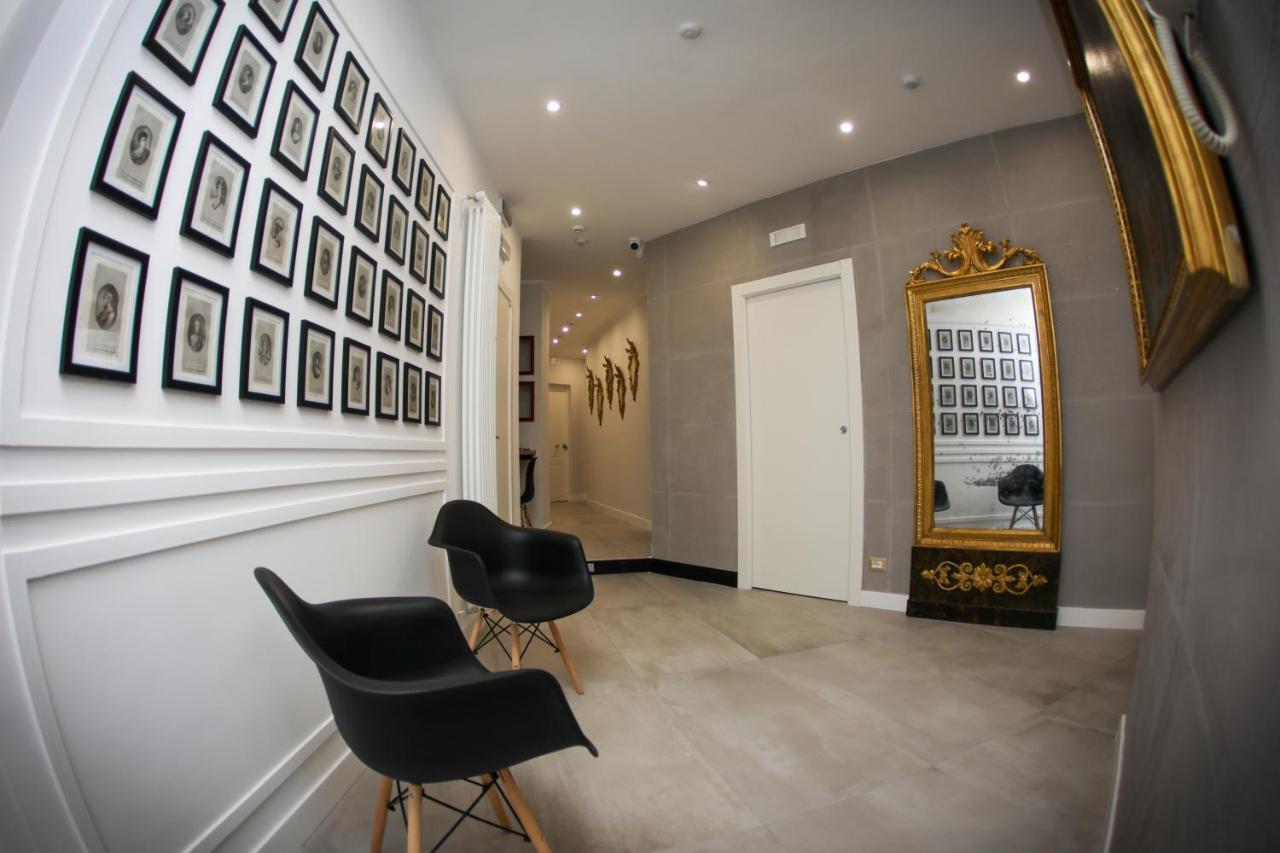 Principessa Isabella Luxury Rooms Salerno Exterior photo