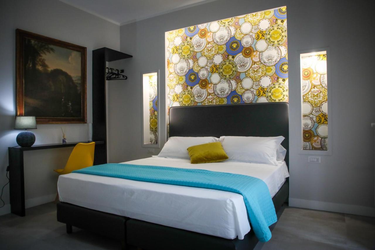 Principessa Isabella Luxury Rooms Salerno Exterior photo