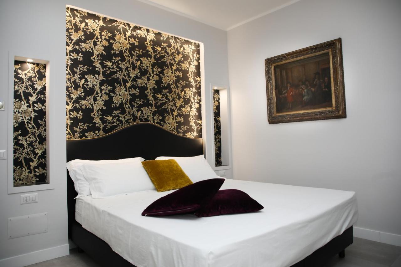 Principessa Isabella Luxury Rooms Salerno Exterior photo